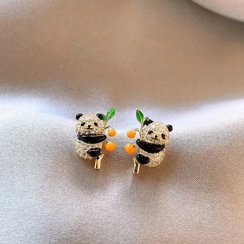 NEW! Cute Panda Stud Earrings 🐼 A3-119